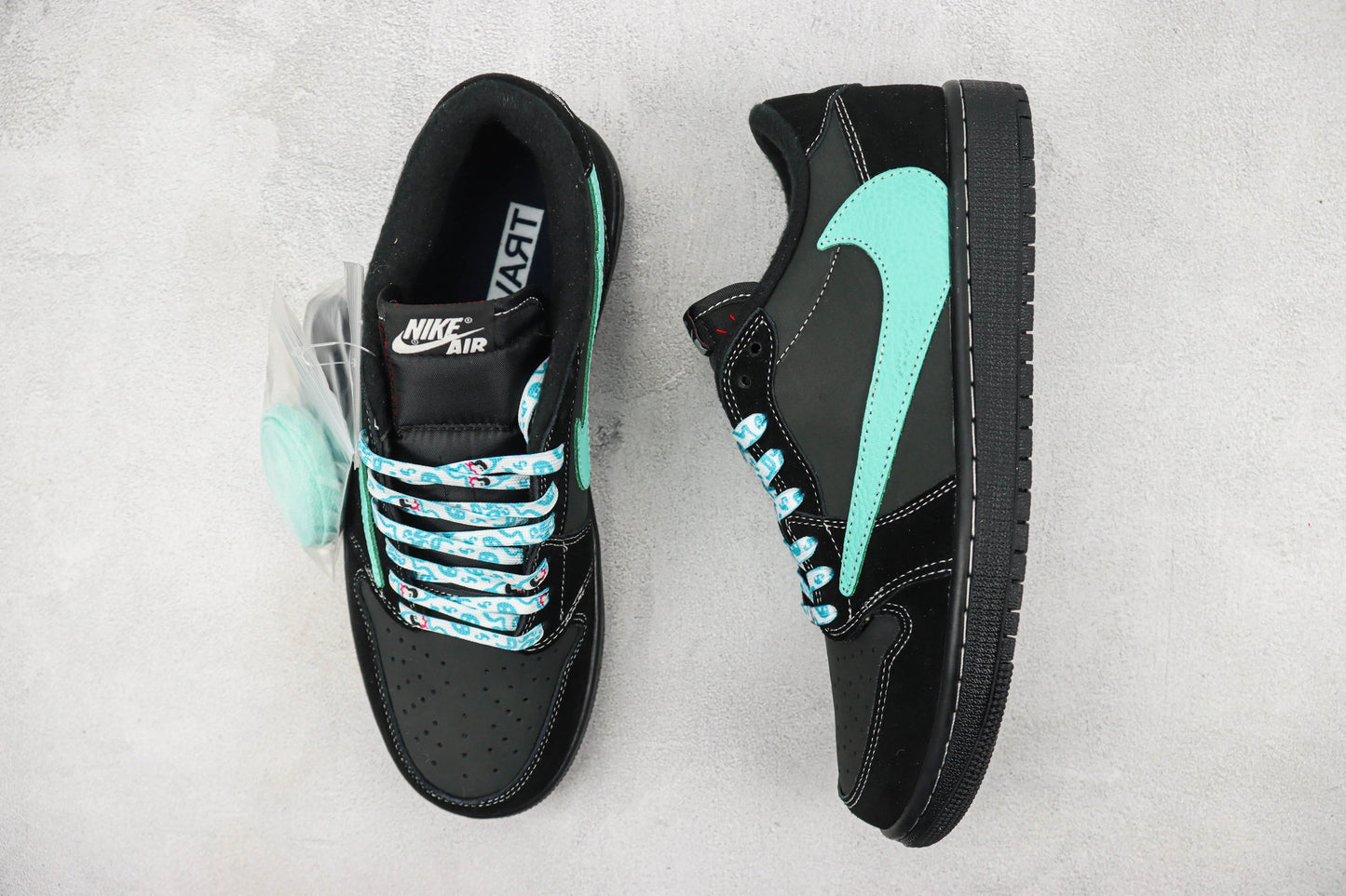 Jordan 1 Low x Travis Scott x Fragment "Tiffany Phantom"