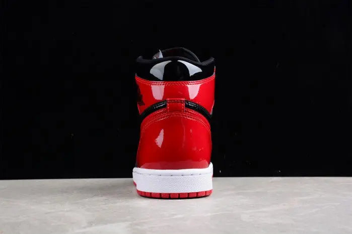Jordan 1 High OG "Patent Bred"