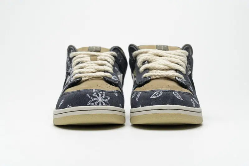 Nike SB Dunk Low "Travis Sc0tt"