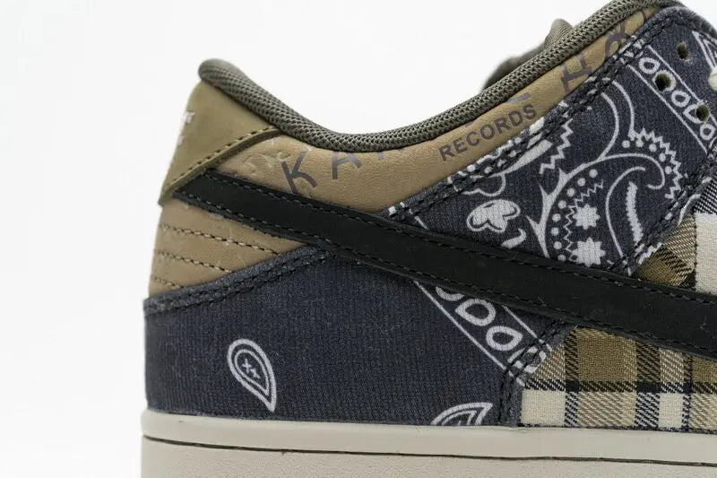 Nike SB Dunk Low "Travis Sc0tt"