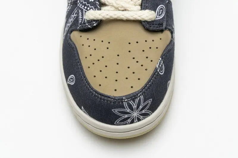 Nike SB Dunk Low "Travis Sc0tt"