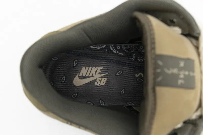 Nike SB Dunk Low "Travis Sc0tt"