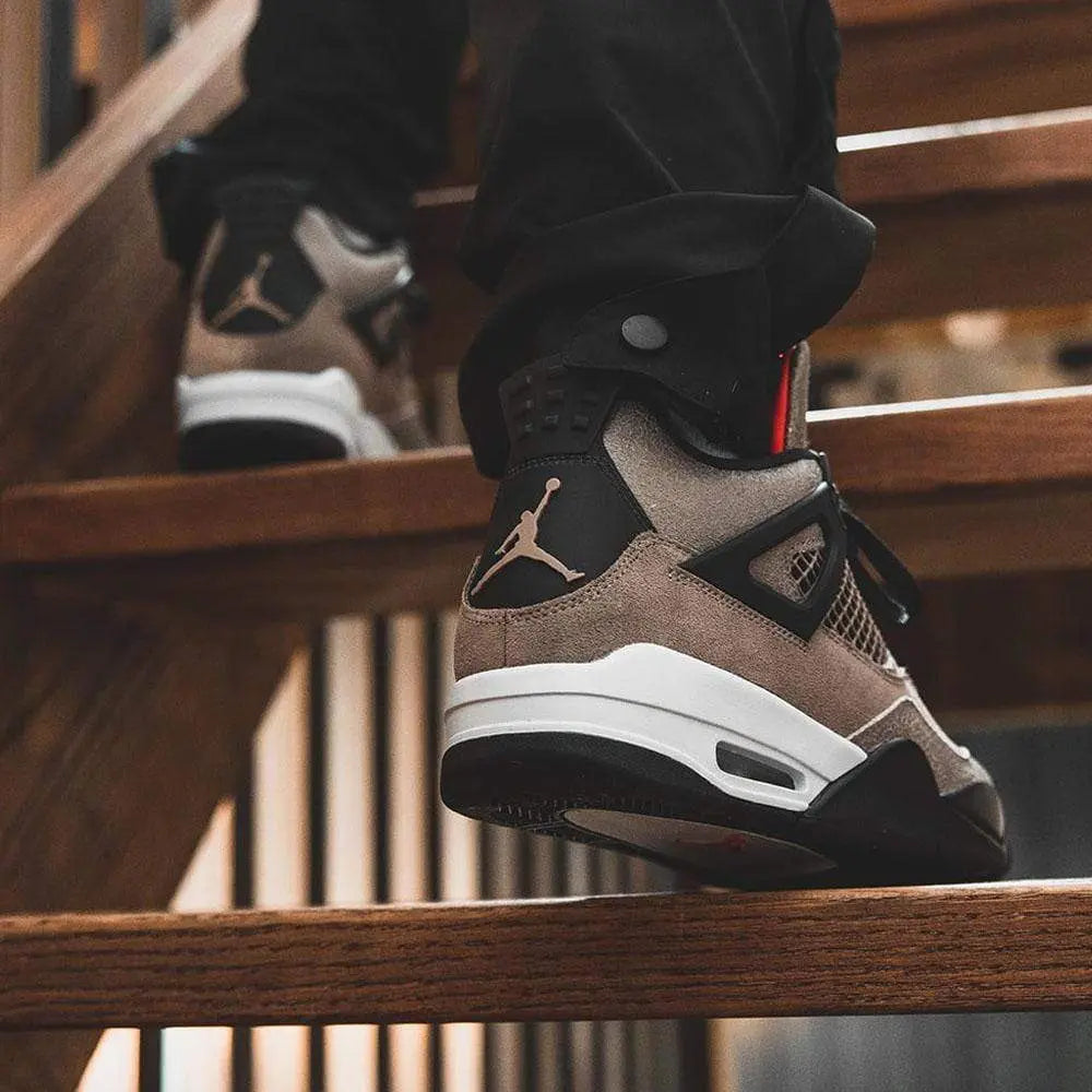 Jordan 4 Retro "Taupe Haze"