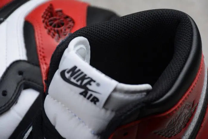 Jordan 1 High "Black Toe"